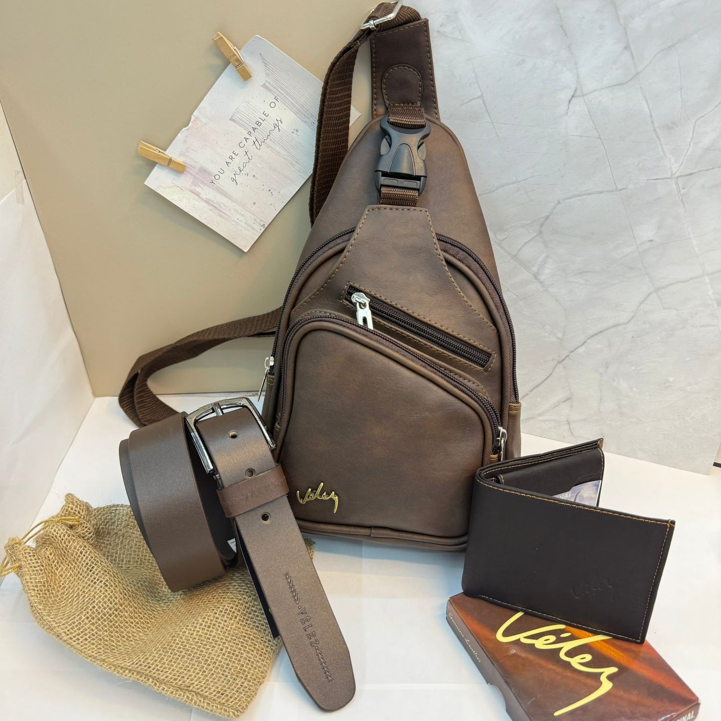 Set Exclusivo Vélez Caballero – Carriel, Billetera y Perchero en Cuero Premium